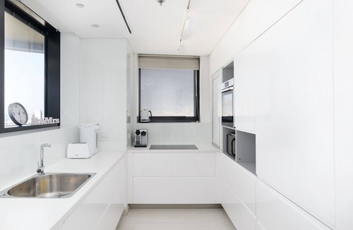 Bat Yam Apartment | MAMAD Bat Yam Luxury Apt Terrace & Sea View by FeelHome