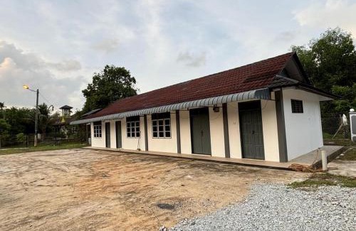 Kampong Raja House | MamaDa Roomstay