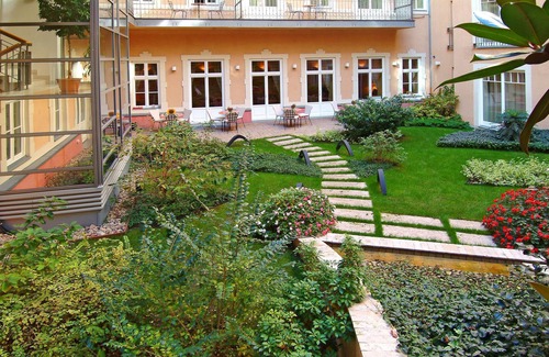 Terezvaros House | Mamaison Residence Izabella Budapest