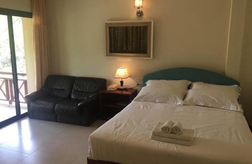 Takhli Hotel | Mamaungpaa Hill resort