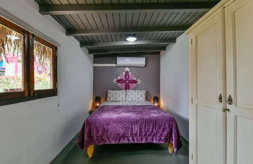 Santa Cruz Bed & Breakfast | Mammaloe's Lavender