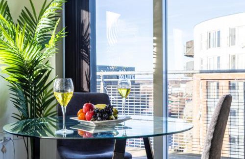 Clayton Apartment | Manchester, Etihad Stadium View , Coop Live, Modern 2 bed apartment,