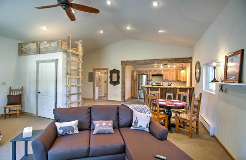 Mancos Cabin | Mancos Cabin Rental on 80 Acres w/Mountain View!