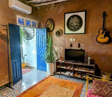 Tassoultante Apartment | Mandalahome