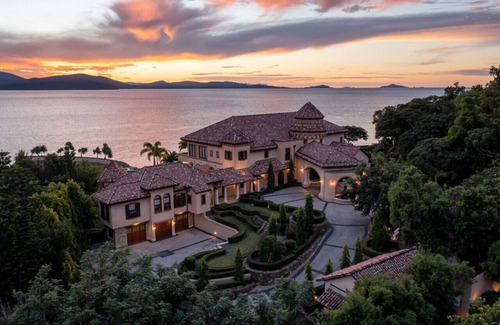 Mandalay Villa | Mandalay: The Perfect Blend of Luxury and Nature