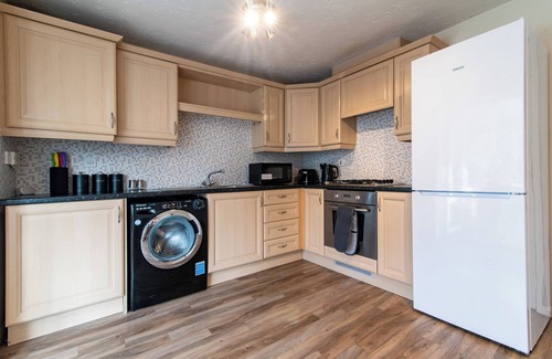 Alvaston House | Mandarin Styles 3 Bedroom w/Garden in Derby
