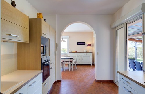 Mandelieu-La-Napoule Villa | Mandelieu Villa 4 *, 10 people, A/C., Pisc. heated indoor, sea view, wooded park