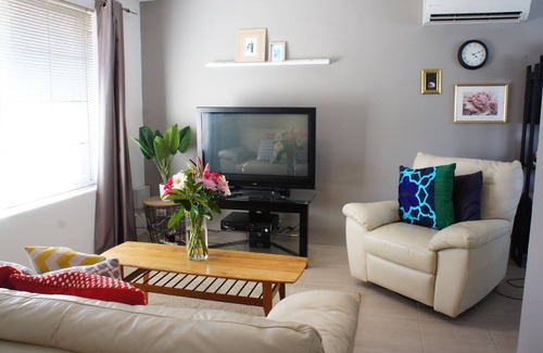 Greenfields House | MANDURAH 2 BR HOUSE |Secure & Private-Great Value!
