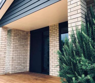 Mangawhai Bed & Breakfast | Mangawhai studio or a room in Guest's House
