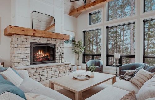 Crosslake House | Manhattan Point
