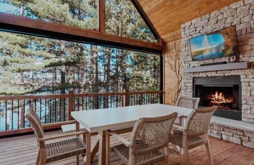 Crosslake House | Manhattan Point