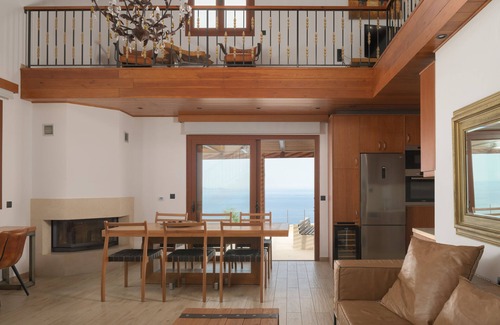 Linoperamata Villa | Manificus Villa II, with Heated Pool