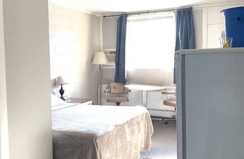 Manitou Hotel | Manitou Motor Inn
