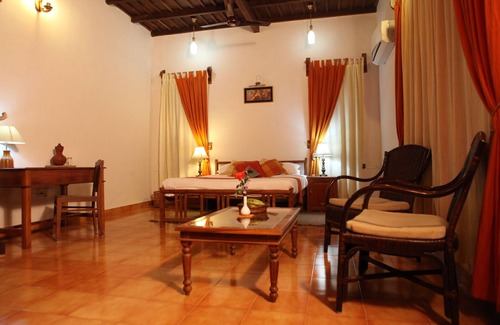 Elanthoor House | Mannaas Veedu Retreat & Spa