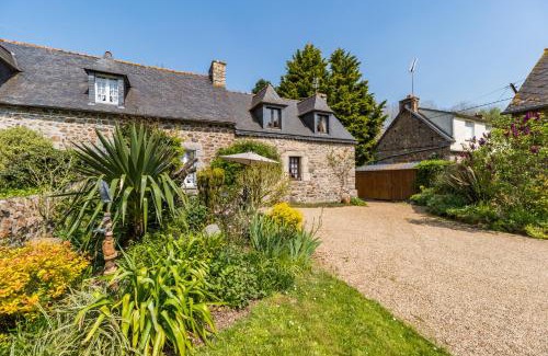 Pommerit-le-Vicomte House | Manoir 16ème siècle Proche Paimpol