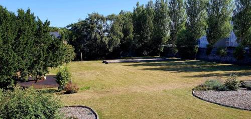 Saint-Ideuc Apartment | Manoir Le Castel & Villa Beaumaris