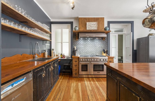 Waterloo Villa | Manoir Maplewood