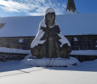 La Tour-dʼAuvergne Bed & Breakfast | Manoir Saint-Pardoux 63680