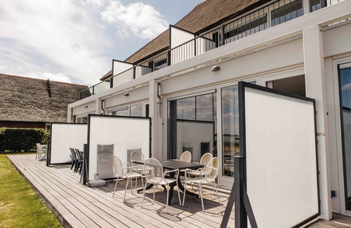 Heeg House | Manor house with character and views over Lake Heeger