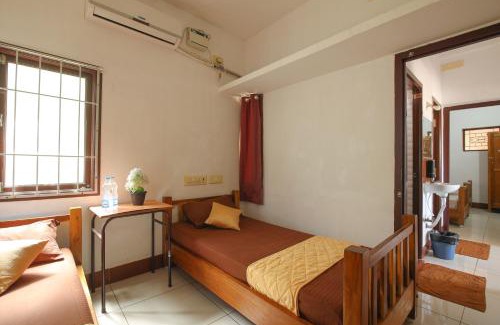 Kalapettai Hotel | Manora Residency