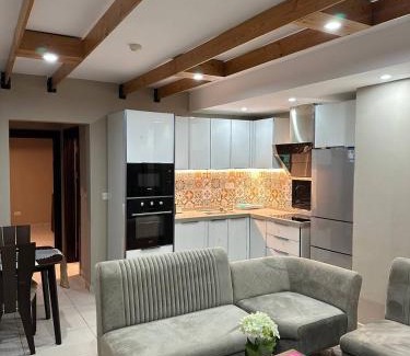 Osu Apartment | Mansah Plus Hotel and Apartments