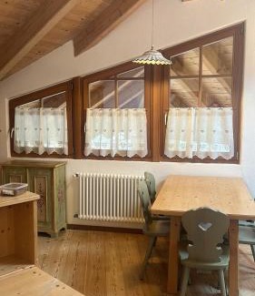 Castello-Molina di Fiemme Apartment | Mansarda Ai Tigli