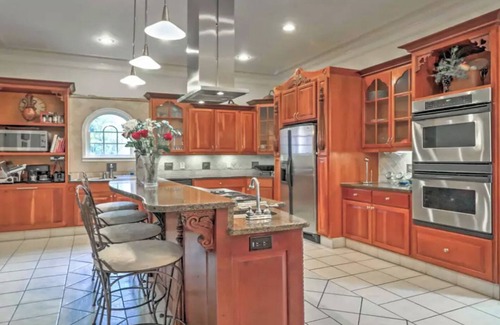 Ellenwood House | Mansion - 20 mins to Airport/ 20 mins to Downtown Atlanta & Buckhead
