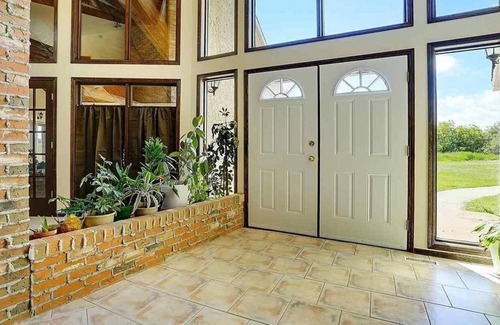 Division No. 11 House | MANSION - 7500 Sq. Ft. - Luxurious - Peaceful - Wildlife - Countryside Vibe