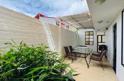 Banos de Agua Santa Villa | Mansion del Bosque with Jacuzzi 6 Bedroom 5 Bath