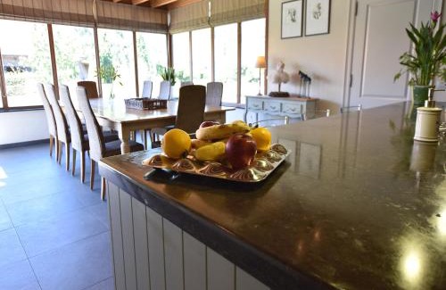 Lichtervelde House | Mansion Den Ast with jacuzzi and garden