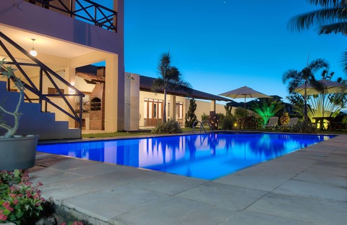 Porto das Dunas House | MANSION SEA VIEW - 8 Suites AR/TV/CamaBox/Hot Water-BEACH PARK