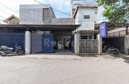 Setiabudi Hostel | Manta Living Bandung RedPartner