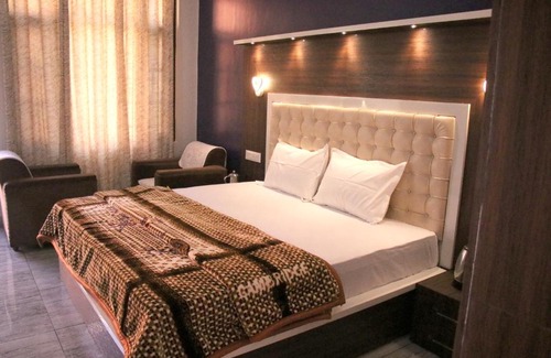 Chachian House | Manu luxury home stay