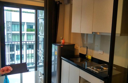 Pattaya Bay Condo | Many Holiday The Base Condo