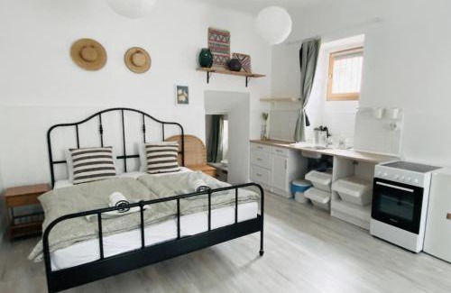 Zánka Apartment | MaPetite