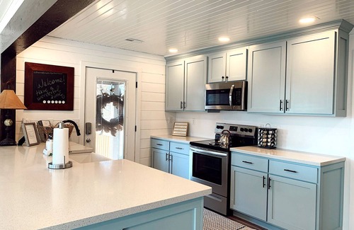 Baxter Cabin | Maple Ridge Lake House on Center Hill Lake