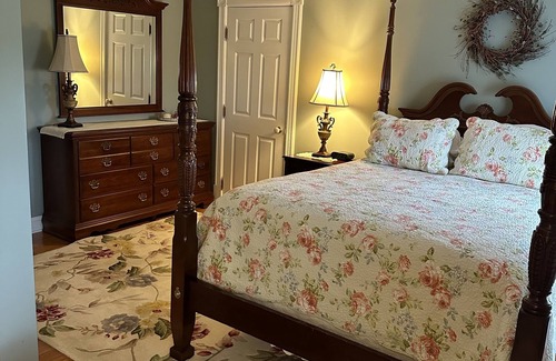 Stillwater Bed & Breakfast | Maple Shade Bed & Breakfast