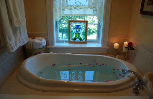 Stillwater Bed & Breakfast | Maple Shade Bed & Breakfast