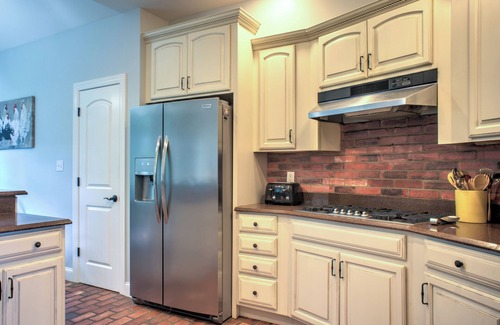 Alexander House | Maplewood Escape | Luxurious Asheville Lodge with Hot Tub, Game Room, & More!