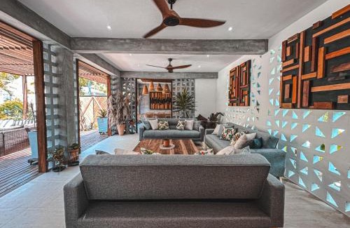 Palomino House | MAPUWI Villa & Suite