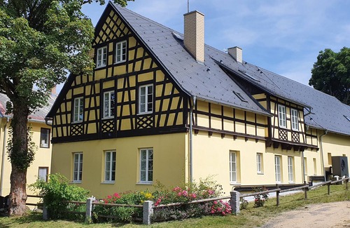 Ovesne Kladruby Apartment | Mar.Lazne:Renov. Farmstead with six en-suite double rooms,2 kitchens non-smoking