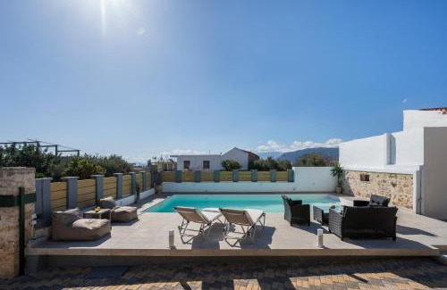 Akrotiri Villa | Mar Traditional Mansion