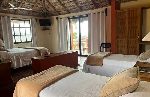 Puerto San Carlos Hotel | Mar y Arena