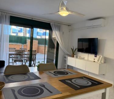 L'Hospitalet de l'Infant Apartment | Mar y Montaña - l'Hospitalet de l'Infant