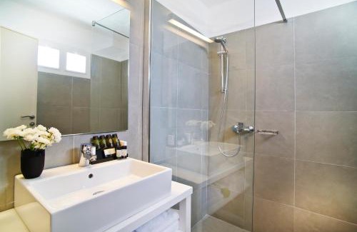 Nea Makri Hotel | Marathon Beach Resort