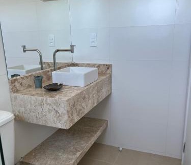 Mariscal Apartment | Maravilhoso apto, a 290 metros da praia do Canto Grande! Lindo!