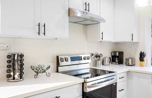 West Covina House | @ Marbella Lane - Cozy Gem Near Nature Trails