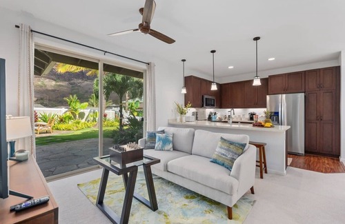 Makaha Valley House | @Marbella Lane-Pōmaika'i LoveNest Ocean+MT View