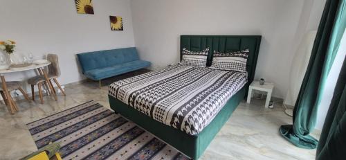 Sector 3 Apartment | Marble Studio