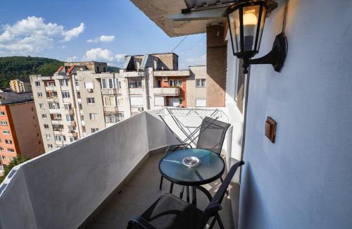 Resita Apartment | Marcos Apartments City Center - Self check-in